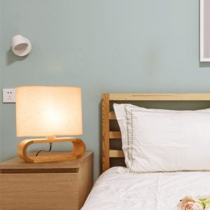 Minimalistisk bordslampa i trä