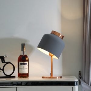 Klasyczna lampa stołowa JAR