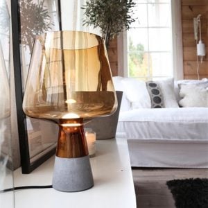 Szklana lampa stołowa Leimu